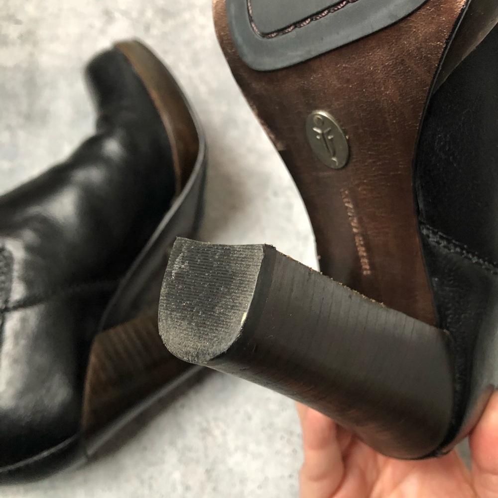 Frye Donna Chelsea Black Leather Heeled Boots - Picture 7 of 7